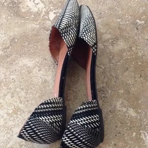 Jeffrey Campbell Shoes - ✅NWOT Jeffrey Campbell d'orsay print flats Jeffrey Campbell Shoes - ✅NWOT Jeffrey Campbell d'orsay print flats